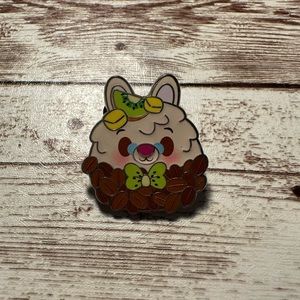 White Rabbit from Alice in Wonderland Munchling Series 2 Disney Mystery Pin
